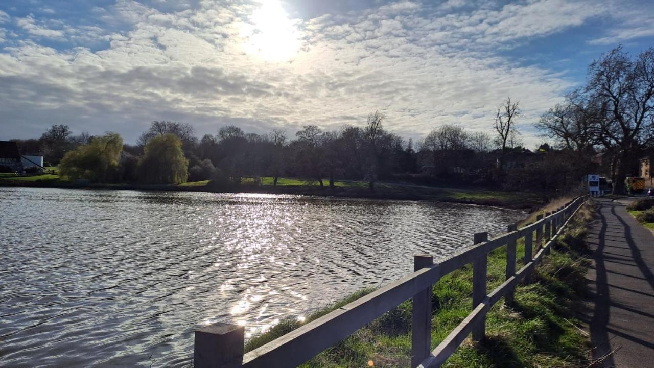 Sandown On The Creek Wootton Bridge  Exterior photo